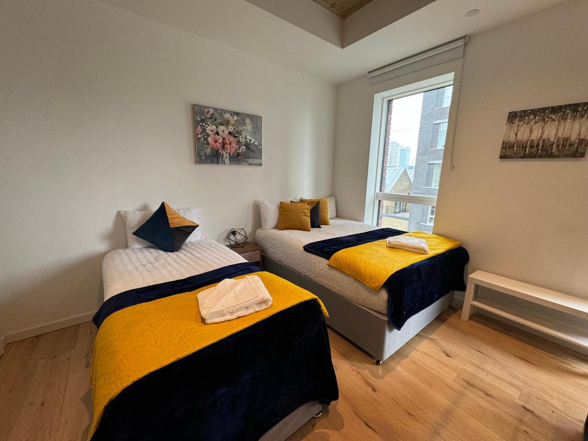 London Luxury Flat With Balcony, River View, O2 Arena, Excel, Canary Wharf, Station Apartamento Exterior foto