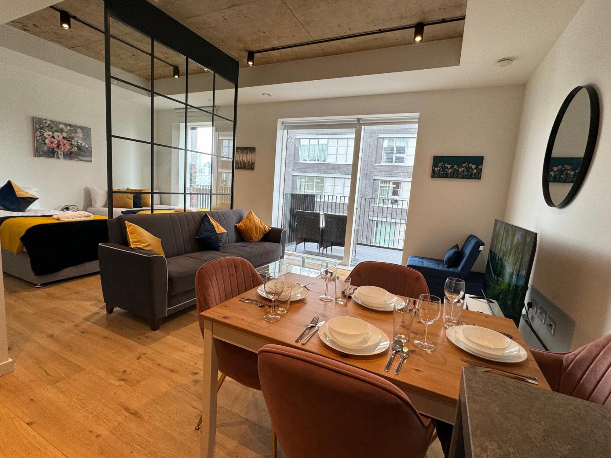 London Luxury Flat With Balcony, River View, O2 Arena, Excel, Canary Wharf, Station Apartamento Exterior foto