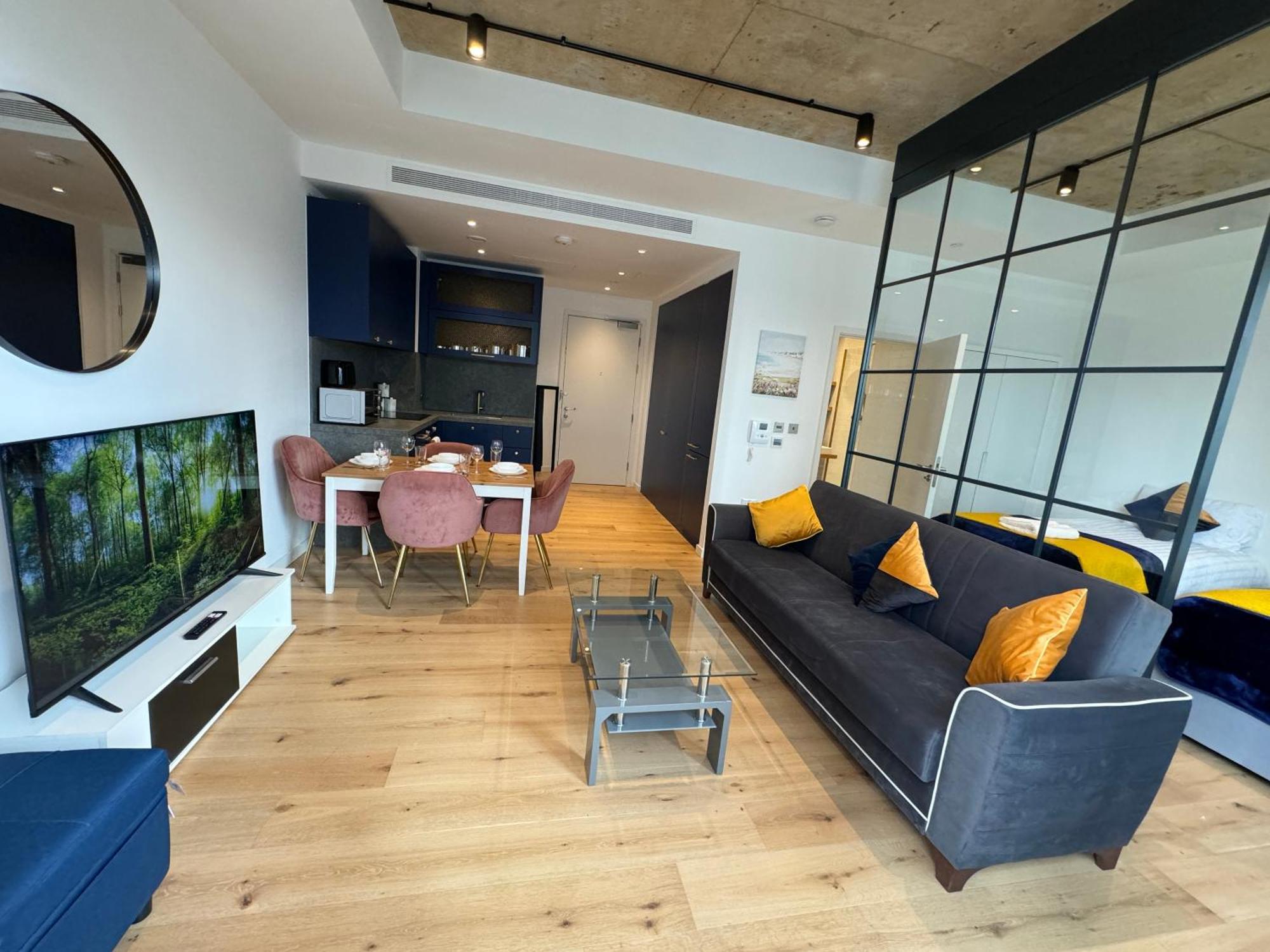 London Luxury Flat With Balcony, River View, O2 Arena, Excel, Canary Wharf, Station Apartamento Exterior foto