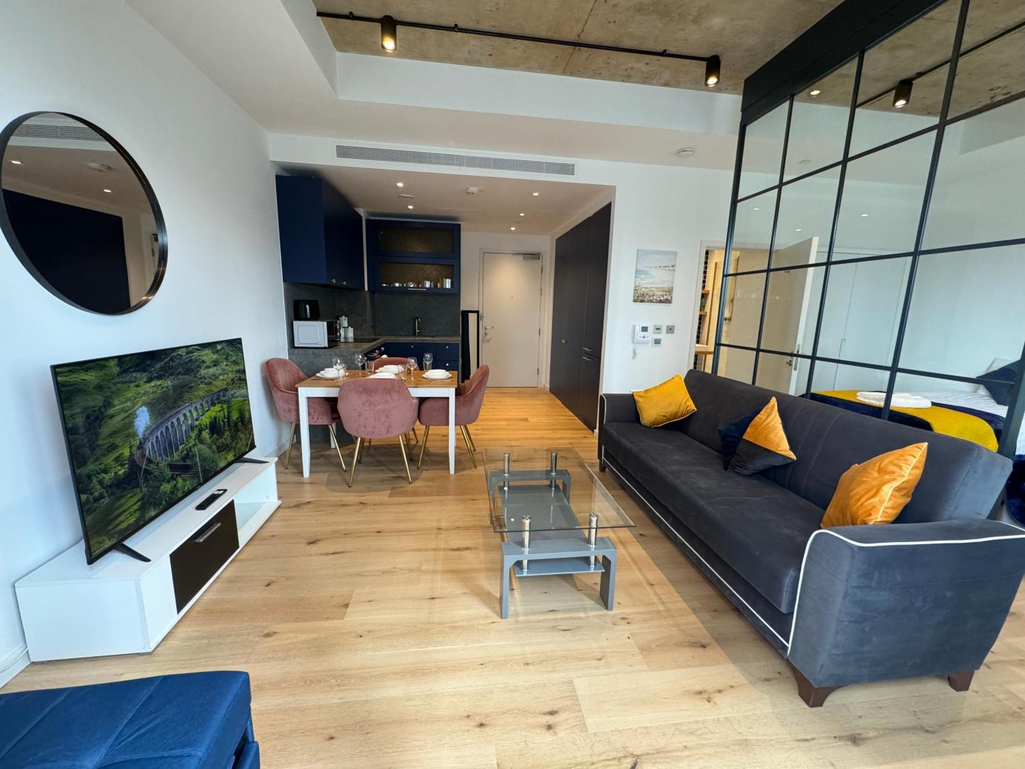 London Luxury Flat With Balcony, River View, O2 Arena, Excel, Canary Wharf, Station Apartamento Exterior foto