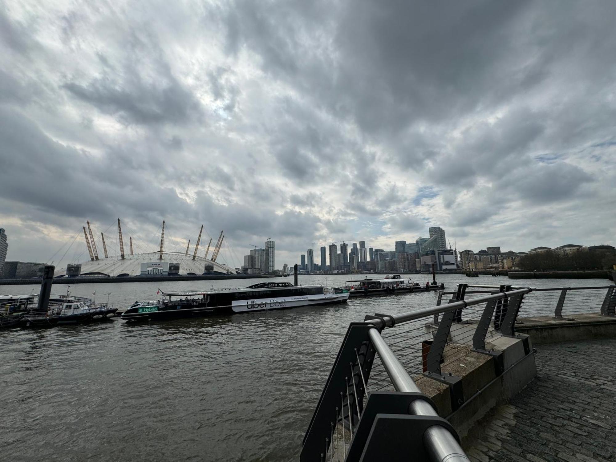 London Luxury Flat With Balcony, River View, O2 Arena, Excel, Canary Wharf, Station Apartamento Exterior foto